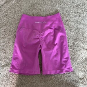Alphalete Amplify Biker Shorts Size Small in Glise